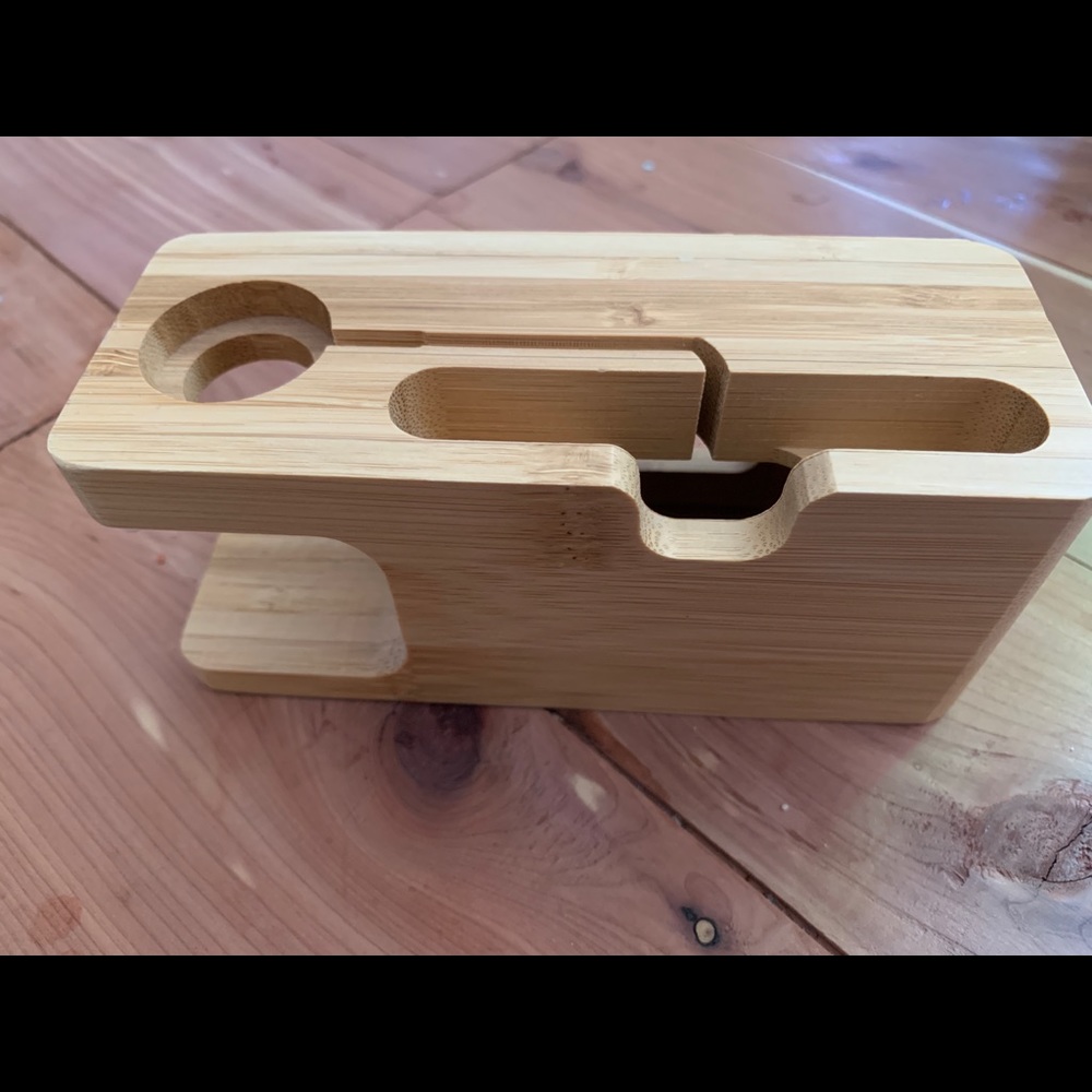 Cellphone iWatch 2-in-1 Bamboo Stand